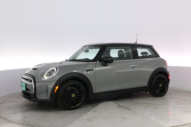 2023 MINI Cooper SE — photo 14 of 20