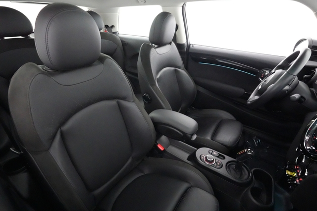 2023 MINI Cooper SE