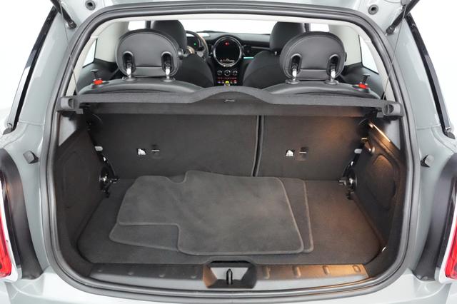 2023 MINI Cooper SE — photo 6 of 20