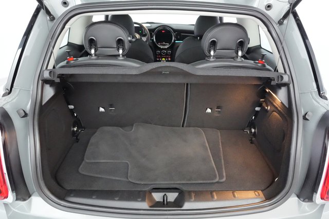 2023 MINI Cooper SE — photo 6 of 20