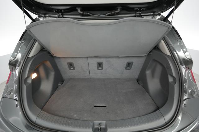 2019 Chevrolet Bolt EV — photo 6 of 20