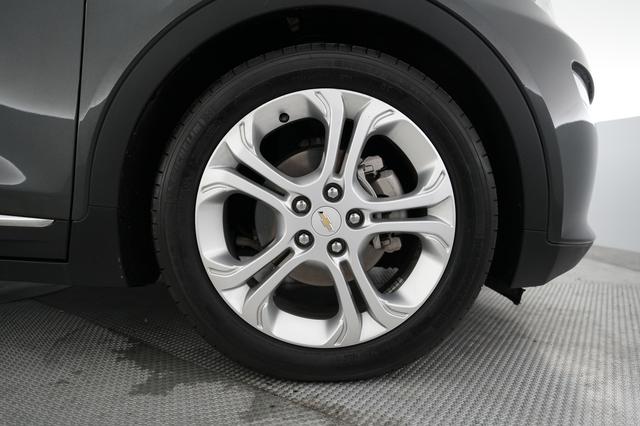 2019 Chevrolet Bolt EV — photo 7 of 20