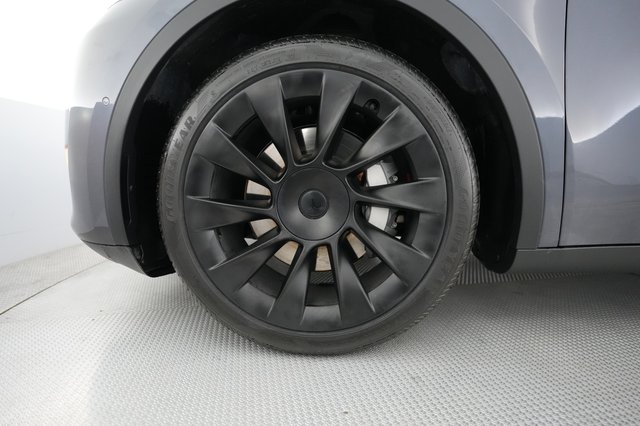 2021 Tesla Model Y — photo 16 of 19
