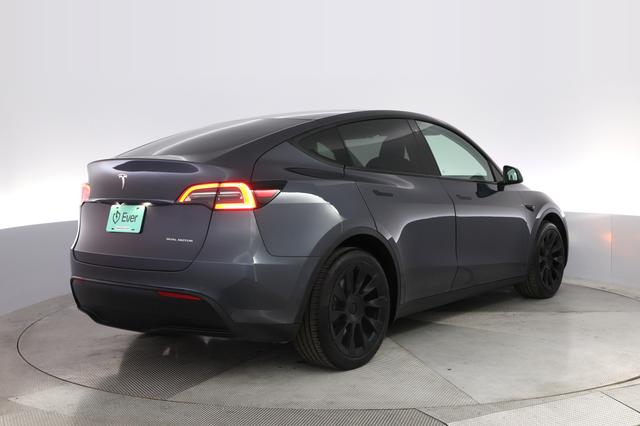 2021 Tesla Model Y — photo 2 of 19