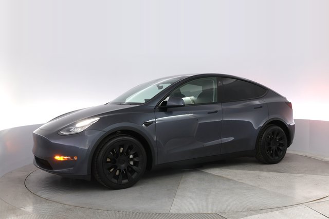 2021 Tesla Model Y — photo 14 of 19