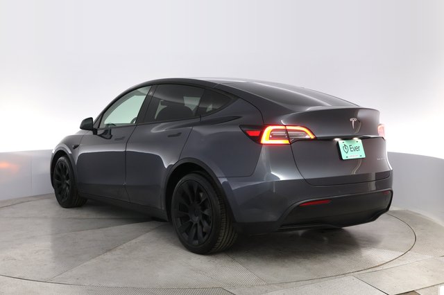 2021 Tesla Model Y — photo 13 of 19