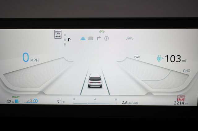 2023 Hyundai IONIQ 5 — photo 5 of 20