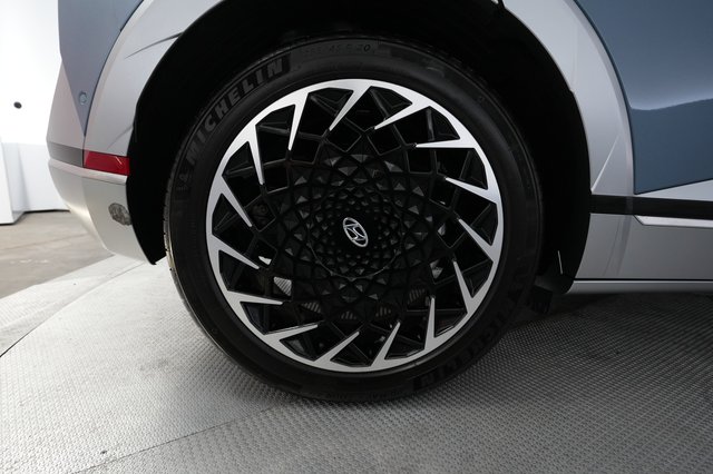 2023 Hyundai IONIQ 5 — photo 15 of 20