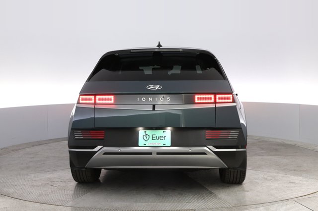 2023 Hyundai IONIQ 5 — photo 12 of 24