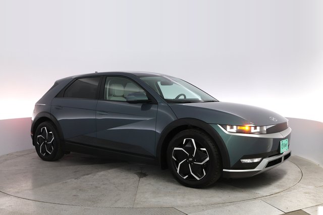 2023 Hyundai IONIQ 5 — photo 11 of 24