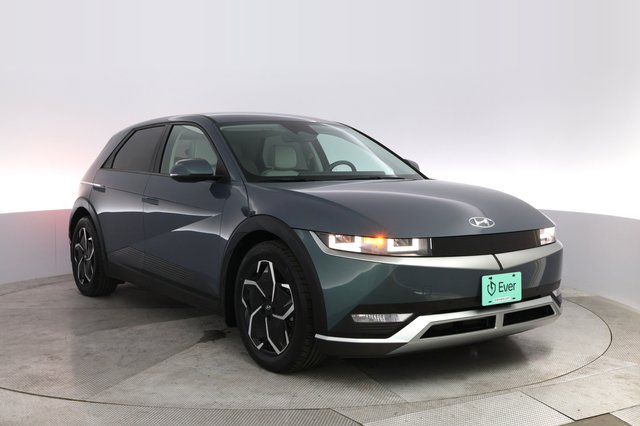 2023 Hyundai IONIQ 5 — photo 10 of 24