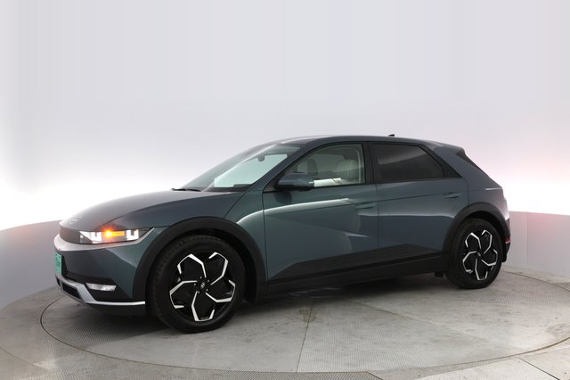 2023 Hyundai IONIQ 5 — photo 14 of 24