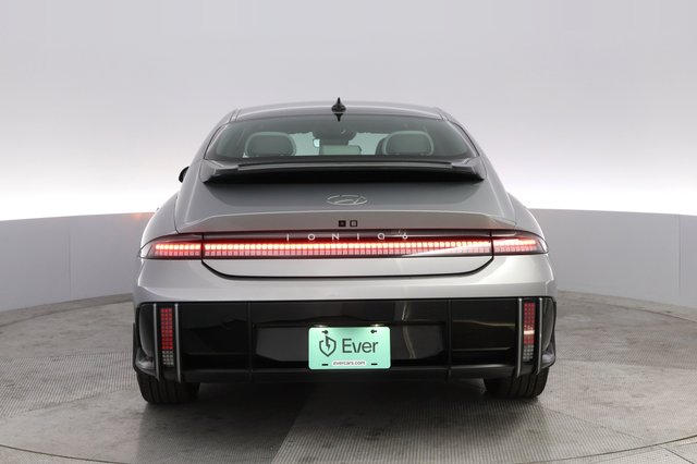 2023 Hyundai Ioniq 6 — photo 12 of 21