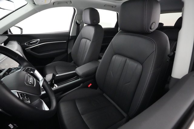 2023 Audi e-tron — photo 3 of 23