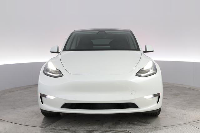 2021 Tesla Model Y — photo 9 of 24