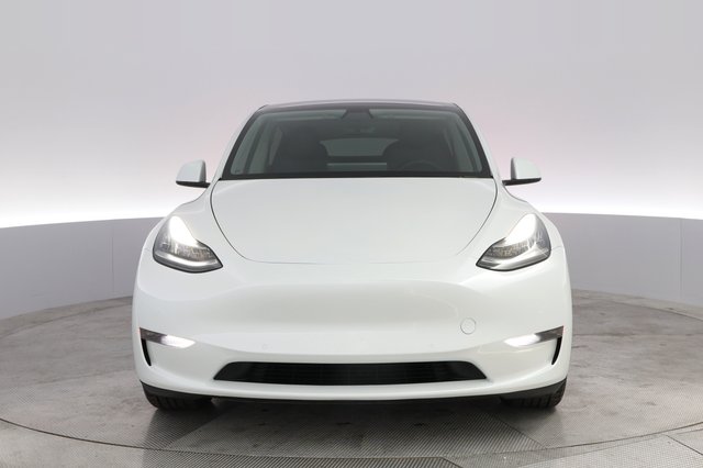 2021 Tesla Model Y — photo 9 of 24