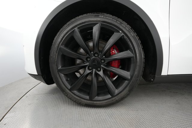 2021 Tesla Model Y — photo 15 of 24