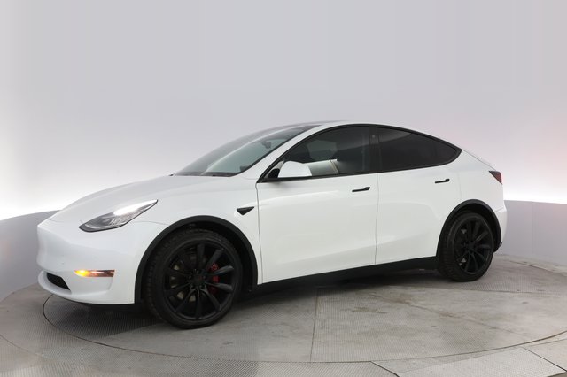 2021 Tesla Model Y — photo 14 of 24