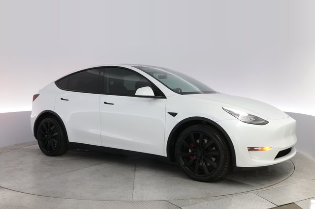 2021 Tesla Model Y — photo 11 of 24