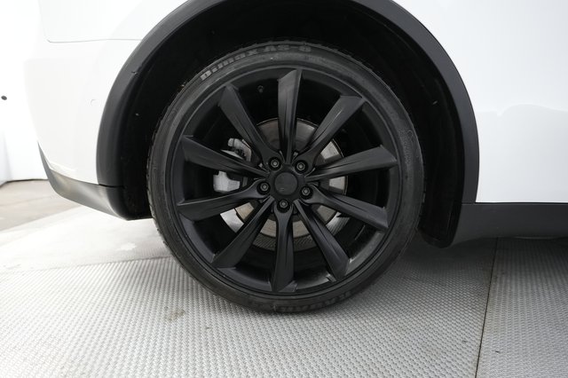 2021 Tesla Model Y — photo 17 of 24