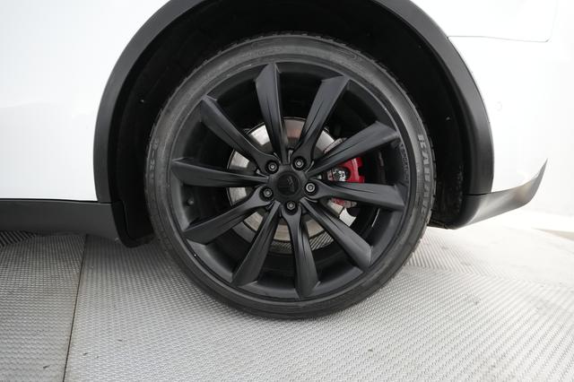 2021 Tesla Model Y — photo 7 of 24