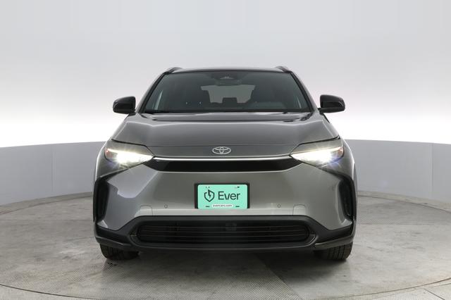 2024 Toyota bZ4X — photo 9 of 21