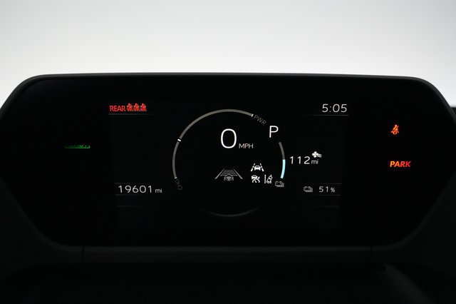 2024 Toyota bZ4X — photo 5 of 21