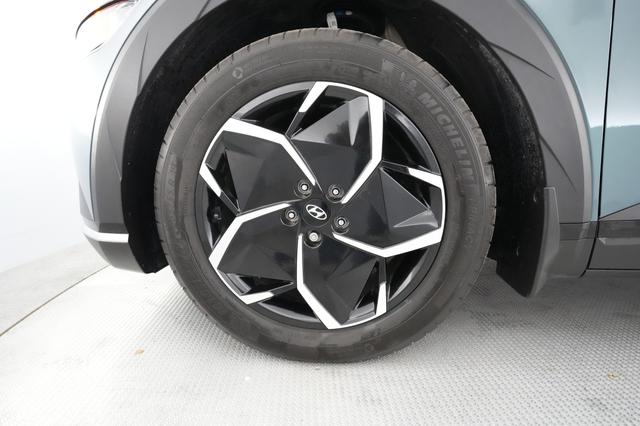2023 Hyundai IONIQ 5 — photo 7 of 20