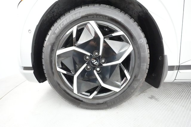 2024 Hyundai IONIQ 5 — photo 17 of 20