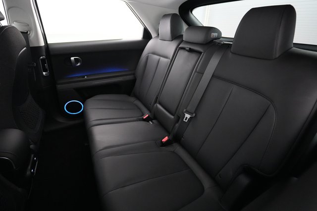 2023 Hyundai IONIQ 5 — photo 19 of 24