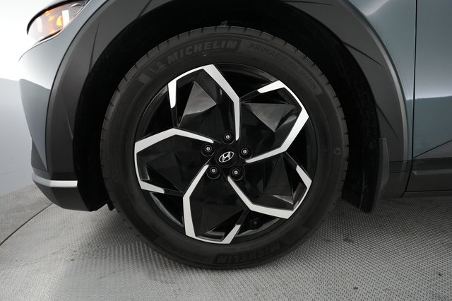 2023 Hyundai IONIQ 5 — photo 7 of 24