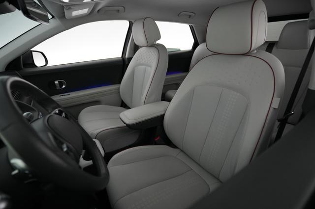2022 Hyundai IONIQ 5 — photo 3 of 22