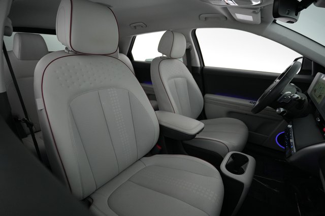 2022 Hyundai IONIQ 5 — photo 18 of 22