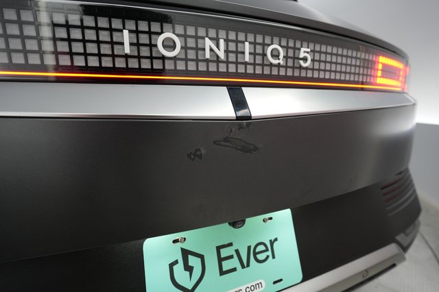 2022 Hyundai IONIQ 5 — photo 21 of 22