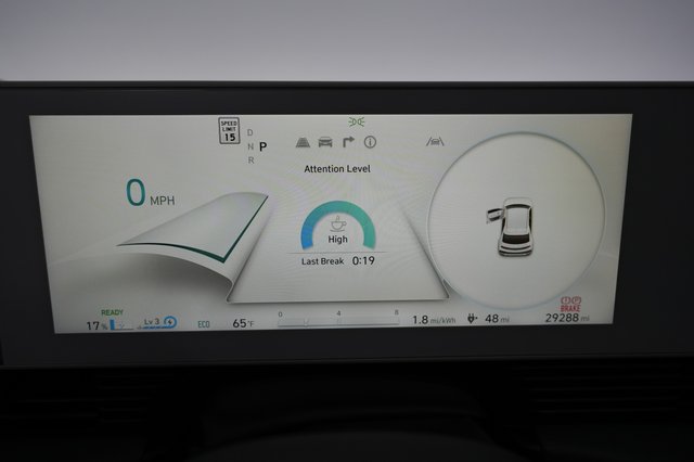 2022 Hyundai IONIQ 5 — photo 5 of 22