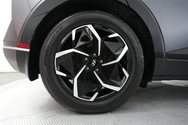 2022 Hyundai IONIQ 5 — photo 7 of 22