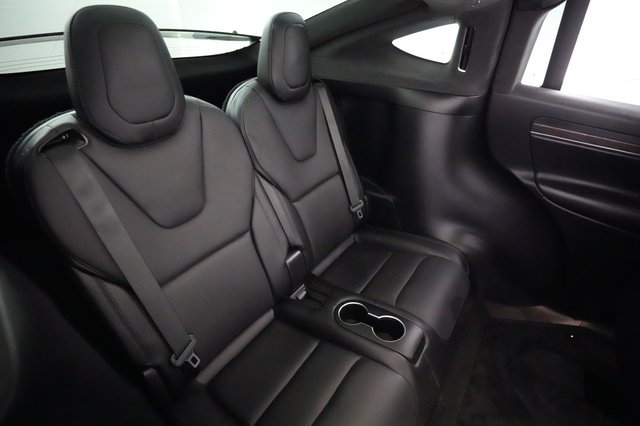 2022 Tesla Model X — photo 21 of 24