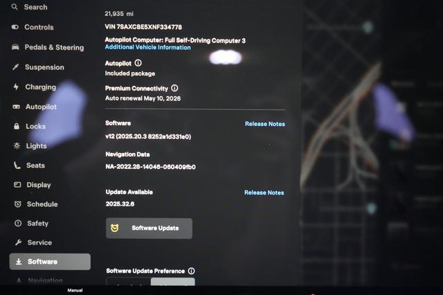 2022 Tesla Model X — photo 5 of 24