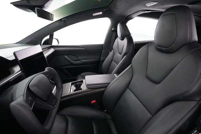 2022 Tesla Model X — photo 3 of 24