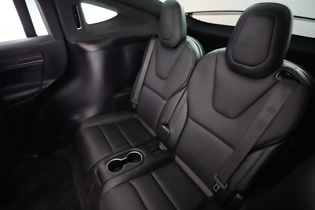 2022 Tesla Model X — photo 20 of 24