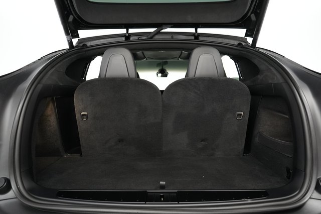 2022 Tesla Model X — photo 6 of 24