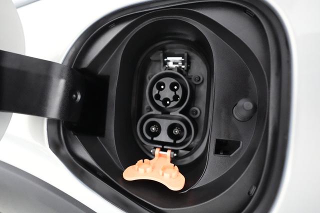 2022 Chevrolet Bolt EUV — photo 8 of 21