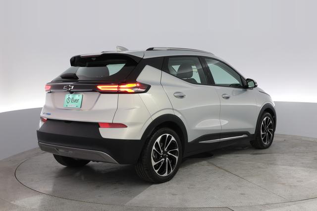 2022 Chevrolet Bolt EUV — photo 2 of 21