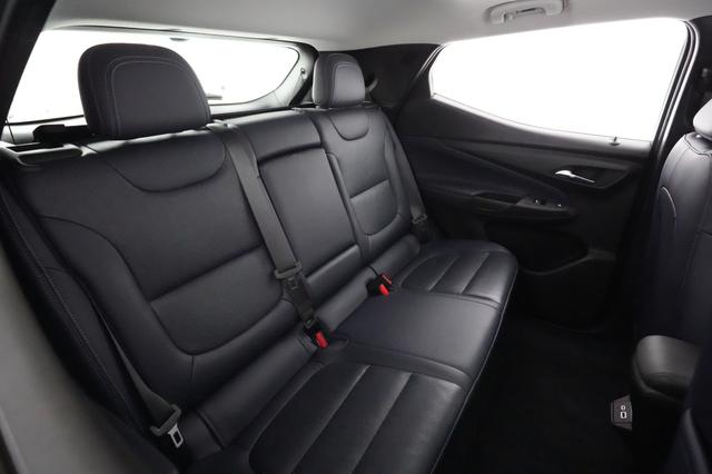2022 Chevrolet Bolt EUV — photo 4 of 21