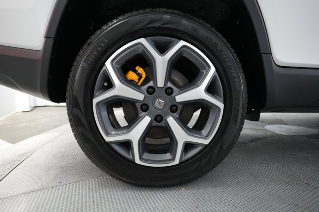 2022 Rivian R1T — photo 15 of 21