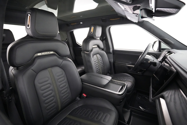 2022 Rivian R1T