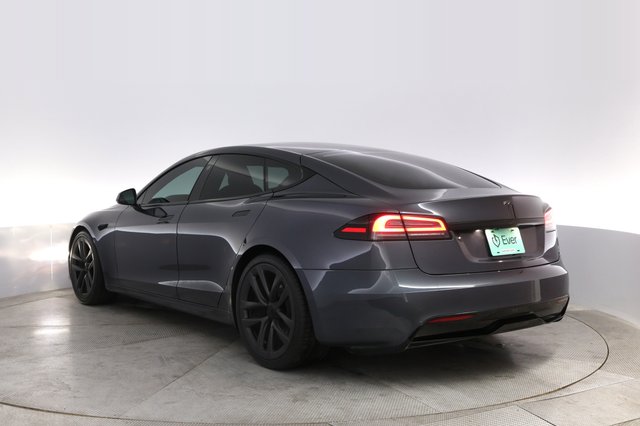2023 Tesla Model S — photo 13 of 22