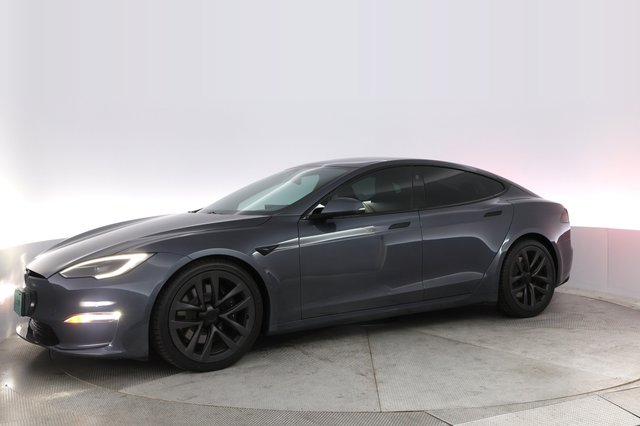 2023 Tesla Model S — photo 14 of 22
