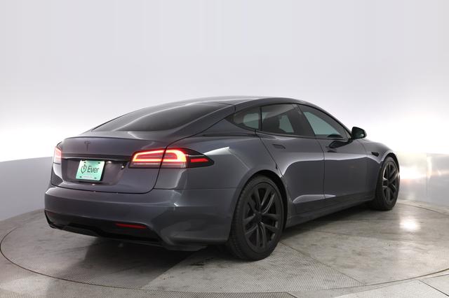 2023 Tesla Model S — photo 2 of 22