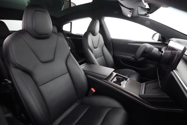 2023 Tesla Model S — photo 5 of 22
